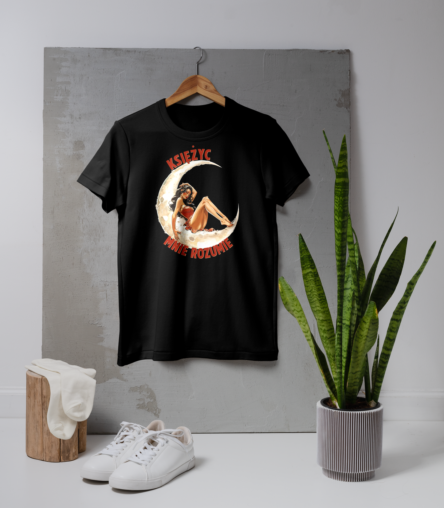 Koszulka Damska „Księżyc mnie rozumie” –Manifest intuicji i kobiecej mocy.